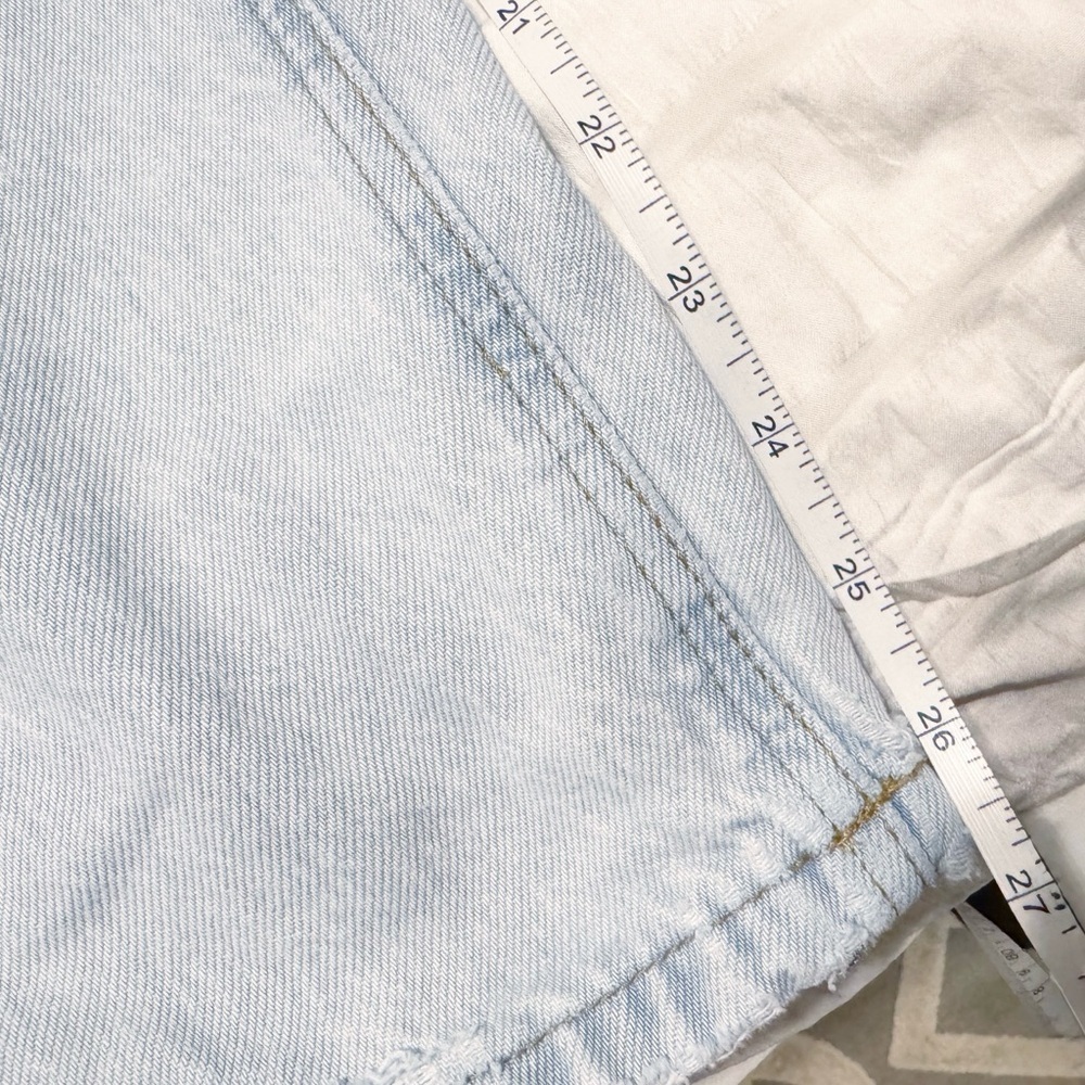 Dynamite Claudia Light Wash Mom Jeans Size 26 Size 2 Straight Leg Vintage — image 6 of 8